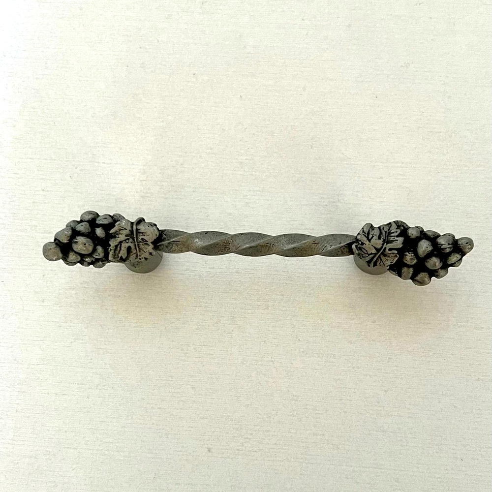 Cabinet drawer pull handle - grape theme
